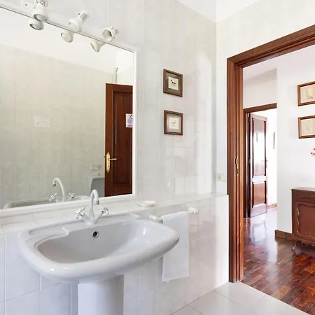 Semesterbostad Geranios